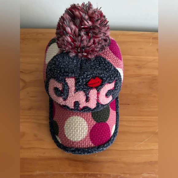 Chic women’s Pom-Pom Hat - Pink and Gray - Picture 2 of 10